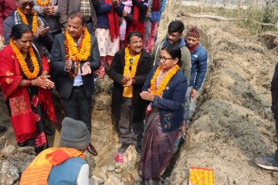 वन्यजन्तुबाट जोगाउन मध्यवर्ती क्षेत्रमा पर्खालसहितको तारबार लगाउन सुरु