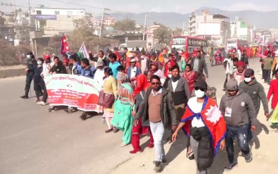 काठमाडौं आइपुगे लघुवित्तपीडित